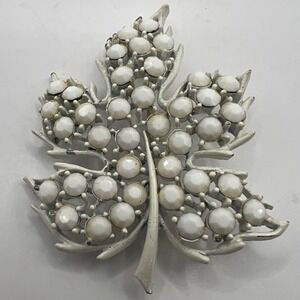 Vintage Lisner Leaf Brooch‎ White Enamel Bead Accents Pin